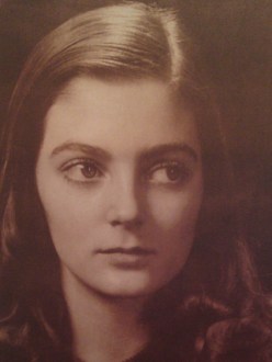 Carmen Dell'Orrefice, Vogue, 1941