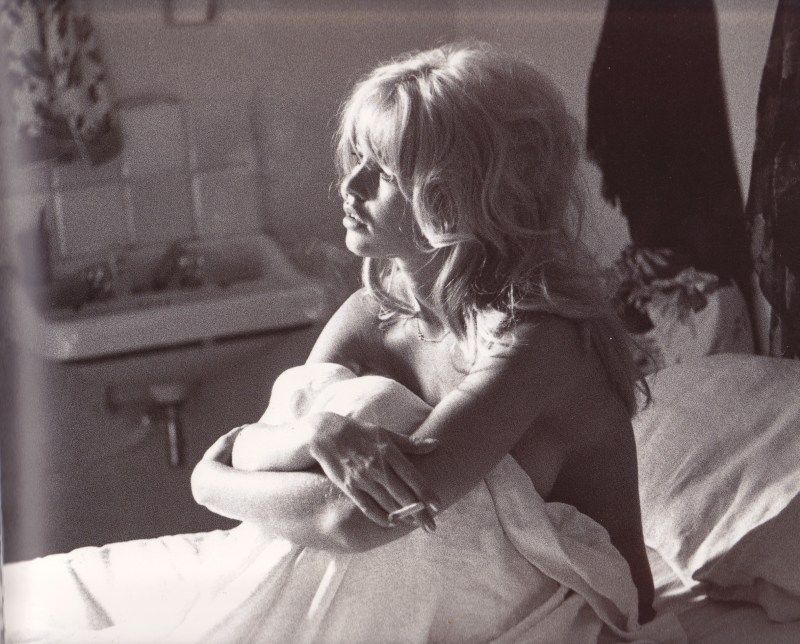 Brigitte Bardot, in bed, hair