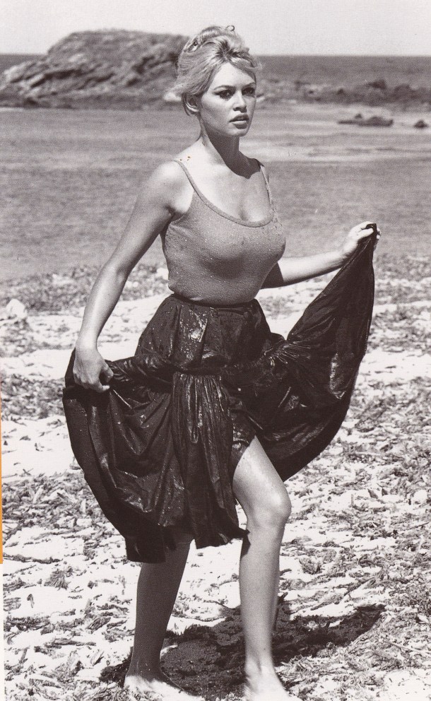 Brigitte Bardot, body, sea, beach