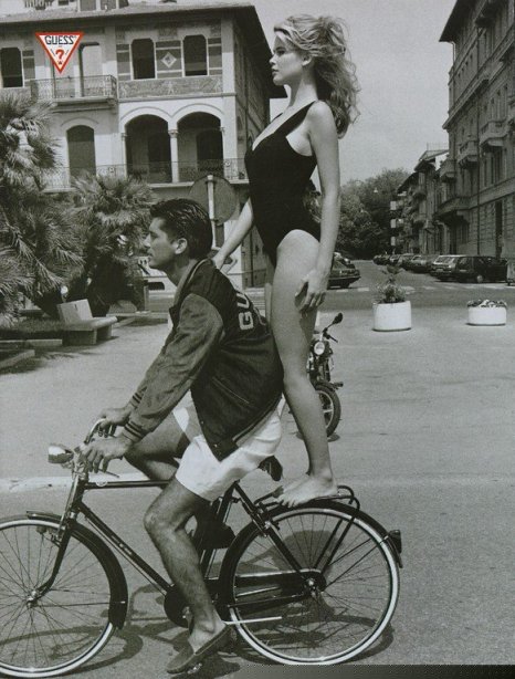 Claudia Schiffer, Guess, Ellen Von Unwerth, back of bicycle