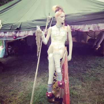 Wilderness Festival, Burlesque costumes, prangsta