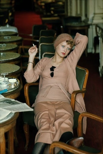 Vintage pink 1940s style