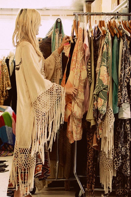 fringed kimono jacket, boho style, hippie style