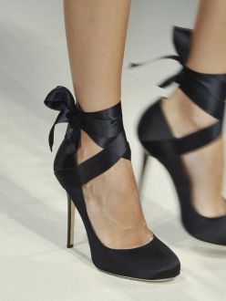 heeled ballet shoes with ribbons, alberta ferretti, SS 2014