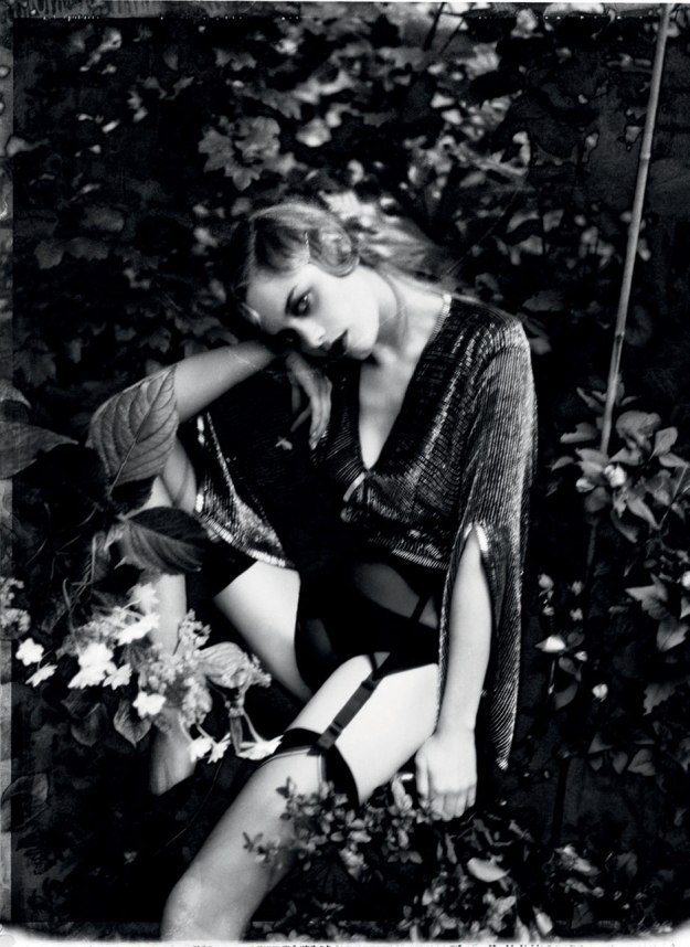 Ellen Von Unwerth, Grey Magazine, Camille Rowe